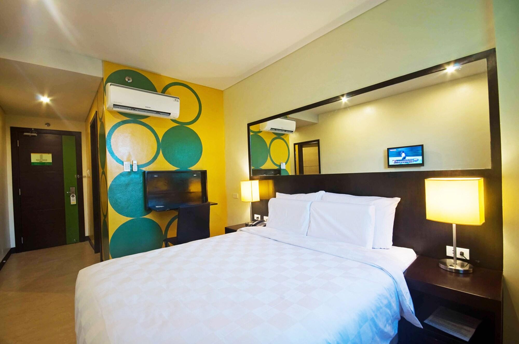 Go Hotels Dumaguete Dumaguete City Экстерьер фото