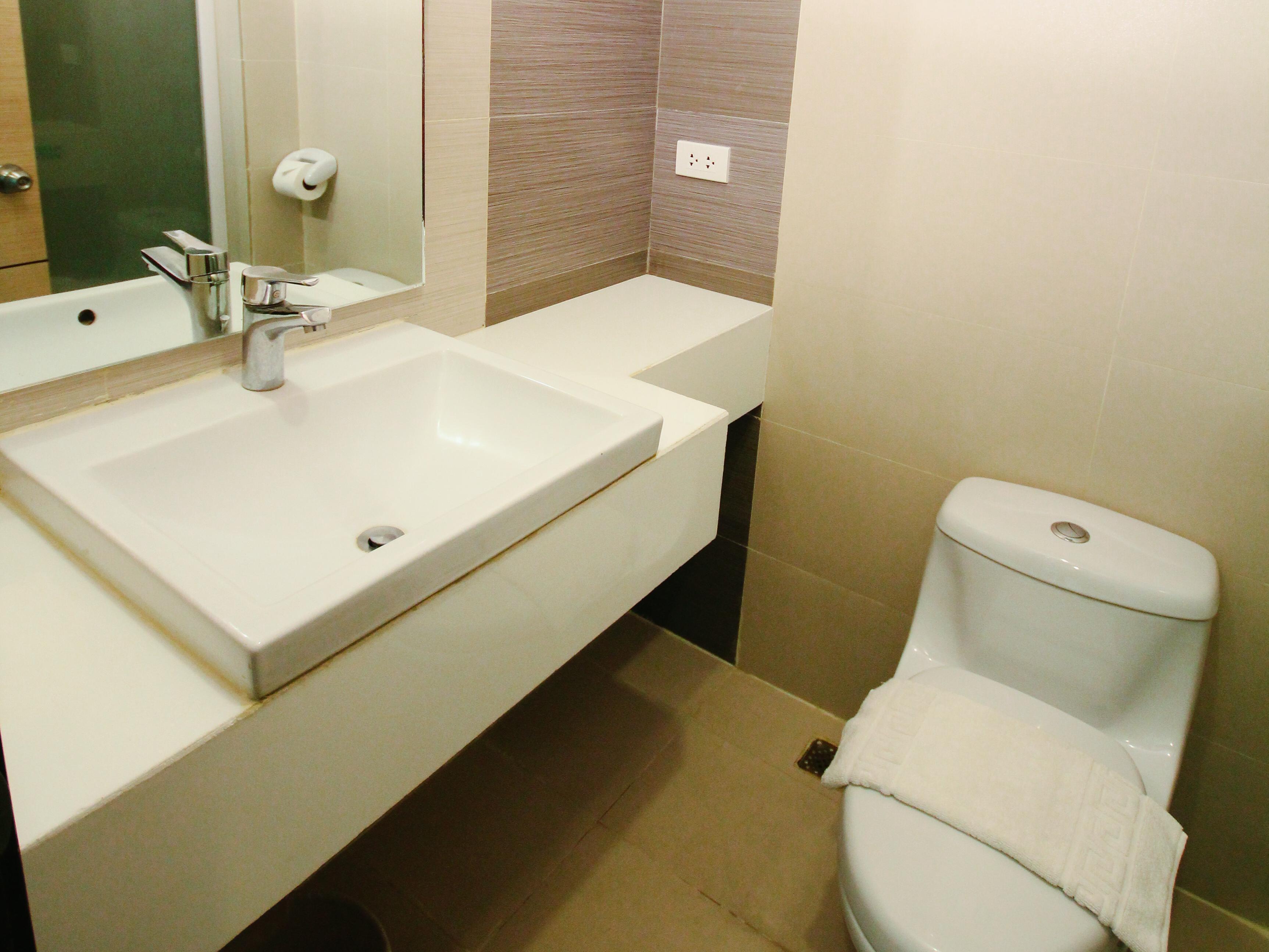 Go Hotels Dumaguete Dumaguete City Экстерьер фото