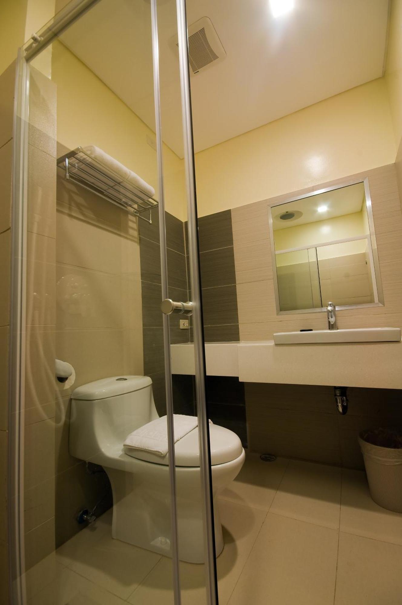 Go Hotels Dumaguete Dumaguete City Экстерьер фото