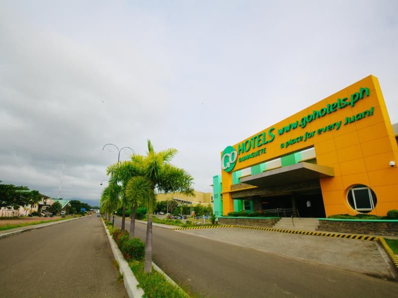 Go Hotels Dumaguete Dumaguete City Экстерьер фото