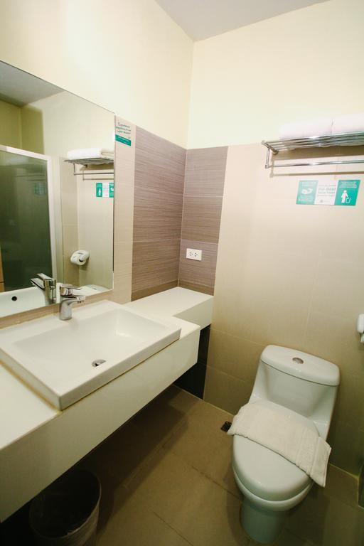 Go Hotels Dumaguete Dumaguete City Экстерьер фото