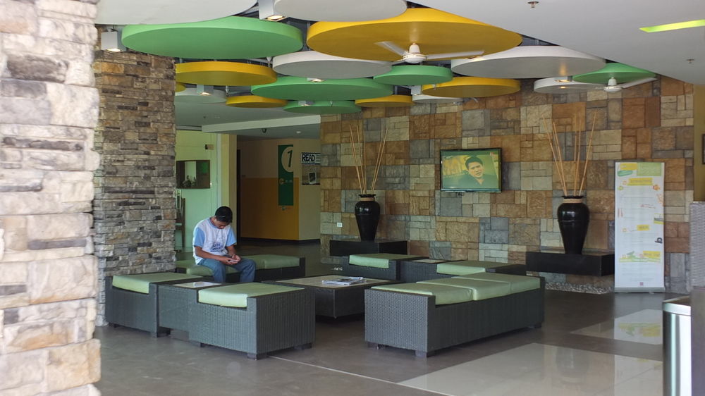 Go Hotels Dumaguete Dumaguete City Экстерьер фото
