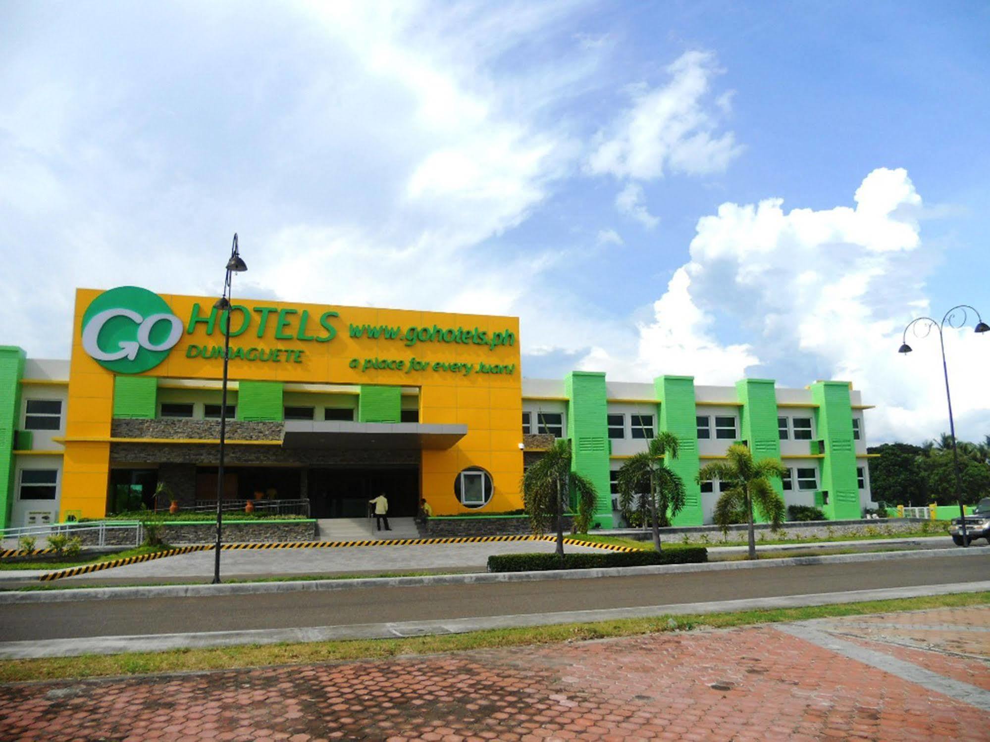 Go Hotels Dumaguete Dumaguete City Экстерьер фото